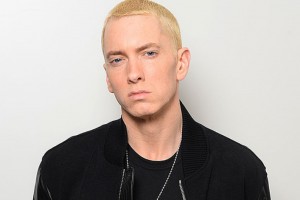 Эминем выпустил клип на совместную с Бейонсе песню Walk on Water