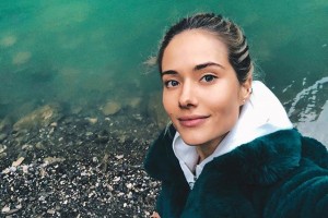 «А как же талия?»: Юлия Паршута в Адлере накупила пончиков
