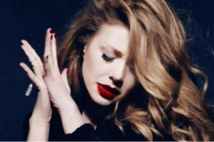 Сексолог пояснил успех Тины Кароль у мужчин