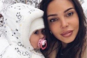 Пользователи раскритиковали супругу Джигана Оксану Самойлову за слишком увеличенные губы