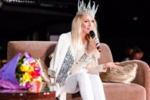 Во время выступления у Оли Поляковой произошла конфузная ситуация - слетела юбка