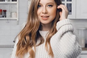 Юлия Савичева стала многодетной мамой