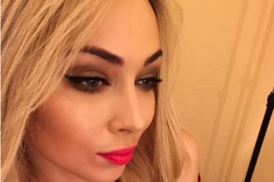 Настасья Самбурская для новой роли перевоплотилась в эффектную блондинку