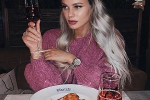 Никита Пресняков и Алена Краснова любят отдыхать за чужой счет