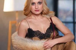 Дочь Спартака Мишулина уволили из Театра Сатиры