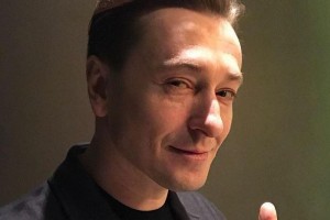 44-летний Сергей Безруков вдруг неожиданно преобразился