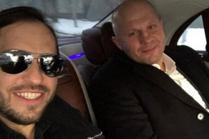 Александр Ревва показал поклонникам фото со спортсменом Федором Емельяненко