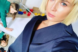 Полина Гагарина заинтриговала своих поклонников публикацией без челки