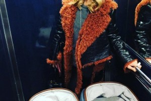Валерия похвасталась двойней