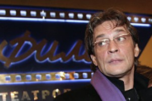 Домогаров написал заявление об уходе из Театра имени Моссовета
