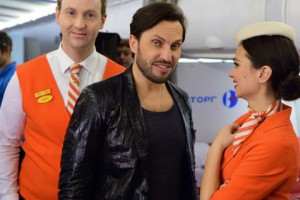 Из-за Александра Реввы на борту самолета началась драка