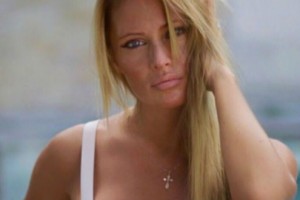Дана Борисова пытается вернуть популярность непристойными фото
