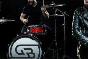 Рок-каверы от Garage Band в Unlock Cafe