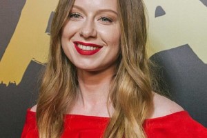 Юлия Савичева истязала себя после родов