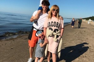 Алла Пугачева и Максим Галкин свозили детей на Кипр