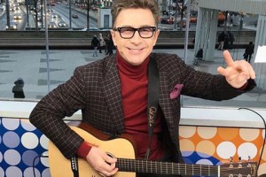 Валерий Сюткин записал видеообращение к заключенному
