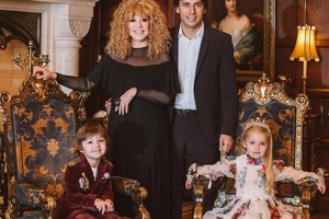 ЖИЛЬЕ ОБХОДИТСЯ ПУГАЧЕВОЙ И ГАЛКИНА В 500 ТЫСЯЧ ЗА МЕСЯЦ