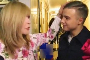 Алла Пугачева пригласила в гости “гламурного полицейского” Романа Карплюка
