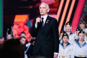 Гала-концерт российских звёзд «Спасибо за верность, потомки!» собрал в Кремле полный зрительский зал