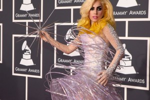 Леди Гага выпустит бесплатное приложение к альбому "ARTPOP".