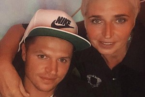 Маму Дмитрия Тарасова облили грязью