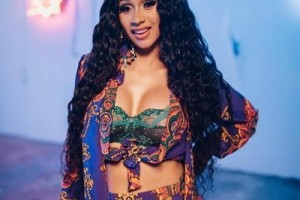 Беременная Cardi B устроила горячие танцы в клипе «I Like It»