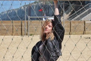 Юлианна Караулова ограбила магазин на съемках клипа