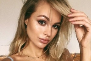 Модель бросила голкипера «Ливерпуля» после позорной игры в финале Лиги чемпионов