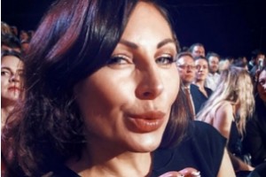 Звезда «Счастливы вместе» стала владелицей стриптиз-клуба