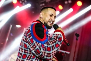 Монатик и Потап примерили неординарные наряды для нового фильма