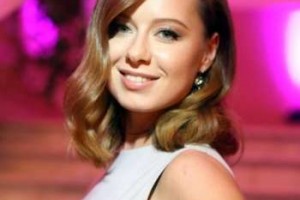 Юлия Савичева продолжает скрывать дочь