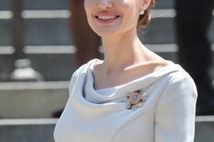 Анджелина Джоли счастлива, что Питт вернул ей детей