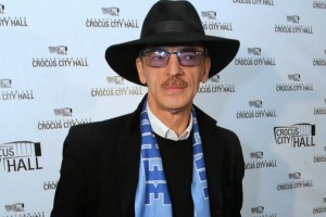 Михаил Боярский в новом клипе призвал сборную России не отчаиваться после ЧМ