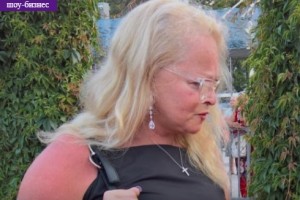 Татуированная Долина поразила видом без макияжа