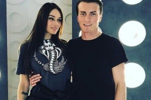 Алена Водонаева венчалась в США специально для сына