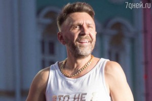 Сергей Шнуров заступился за Монеточку, оскорбленную Земфирой