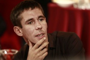 Алексей Панин показал новые пикантные фото с нудистского пляжа