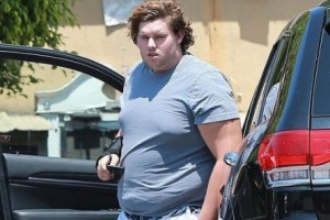 20-летний сын Шварценеггера ужаснул «пышнотелым» видом