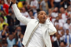 Уилл Смит потерял голос за сутки до выступления на чемпионате мира по футболу