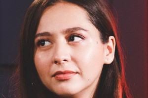 Манижа рассказала «Одноклассникам» о Земфире, песнях на английском и слезах в метро