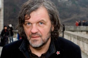 Эмир Кустурица посетил Крым и спел в пещере патриотическую песню