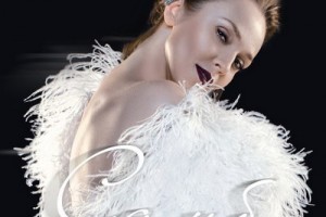 Альбина Джанабаева заново спела «Самбу белого мотылька»