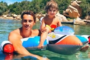 Лиза и Гарри Галкины с папой снялись в музыкальном клипе Дениса Клявера