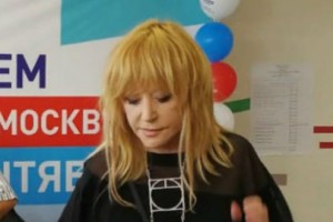 Алла Пугачева на выборах мэра станцевала под баян
