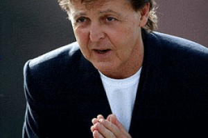 БРАВО!!!!!!!!!!!!!!!!!!!!!!!!!!Paul McCartney - Back In Brazil......!