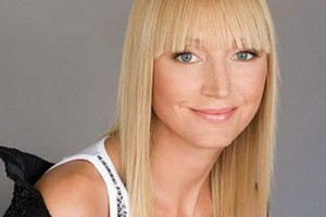 Кристина Орбакайте: «Уже 15 лет СМИ пытаются отправить меня на ПМЖ в Америку»
