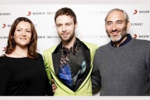 Макс Барских подписал контракт с Sony Music