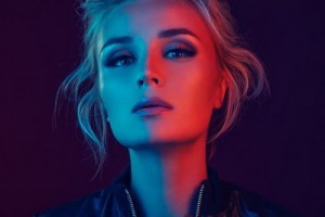 Полина Гагарина показала стремительную танцевальную «Меланхолию»