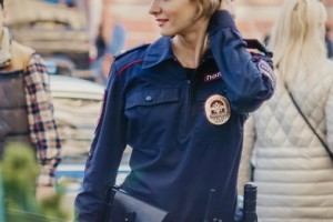 IOWA сняла клип про влюбленного милиционера