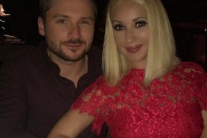 Сергей Лазарев устроил зажигательные танцы с Лерой Кудрявцевой на «Песне года»